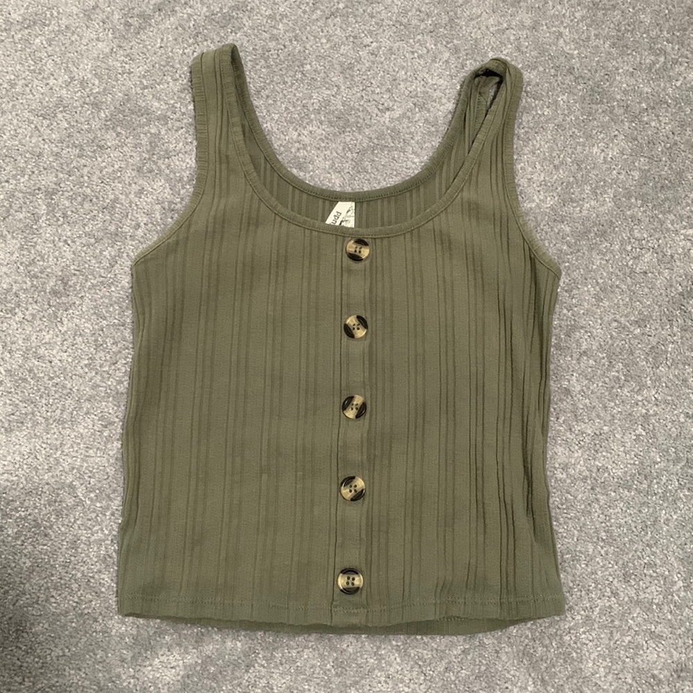 green tank top from mudd in a size small